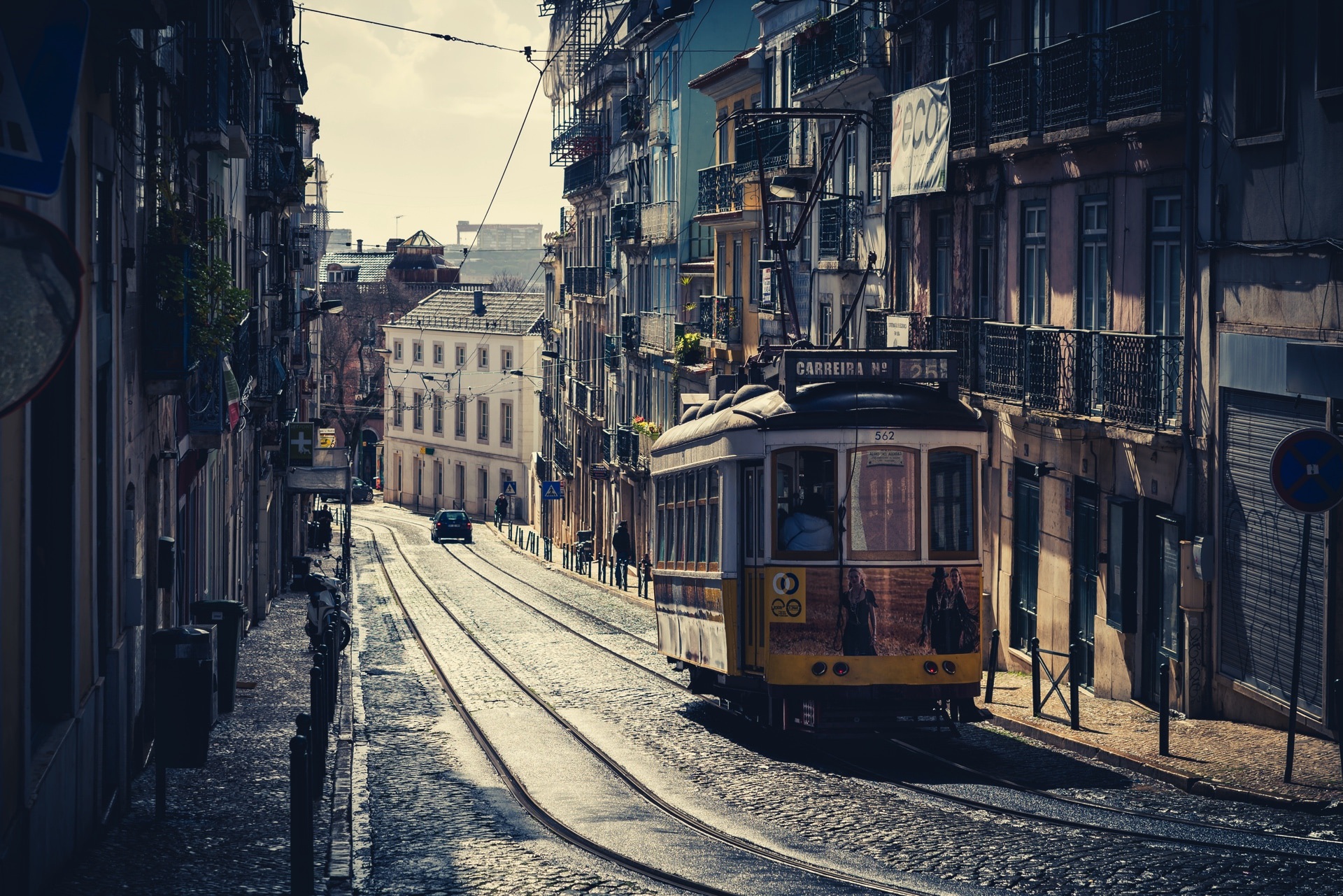 Поедешь в Лиссабон и не сфотаешь этот трамвай — домой не пустят